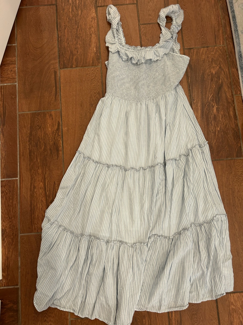 Old navy blue and white maxi dress size M